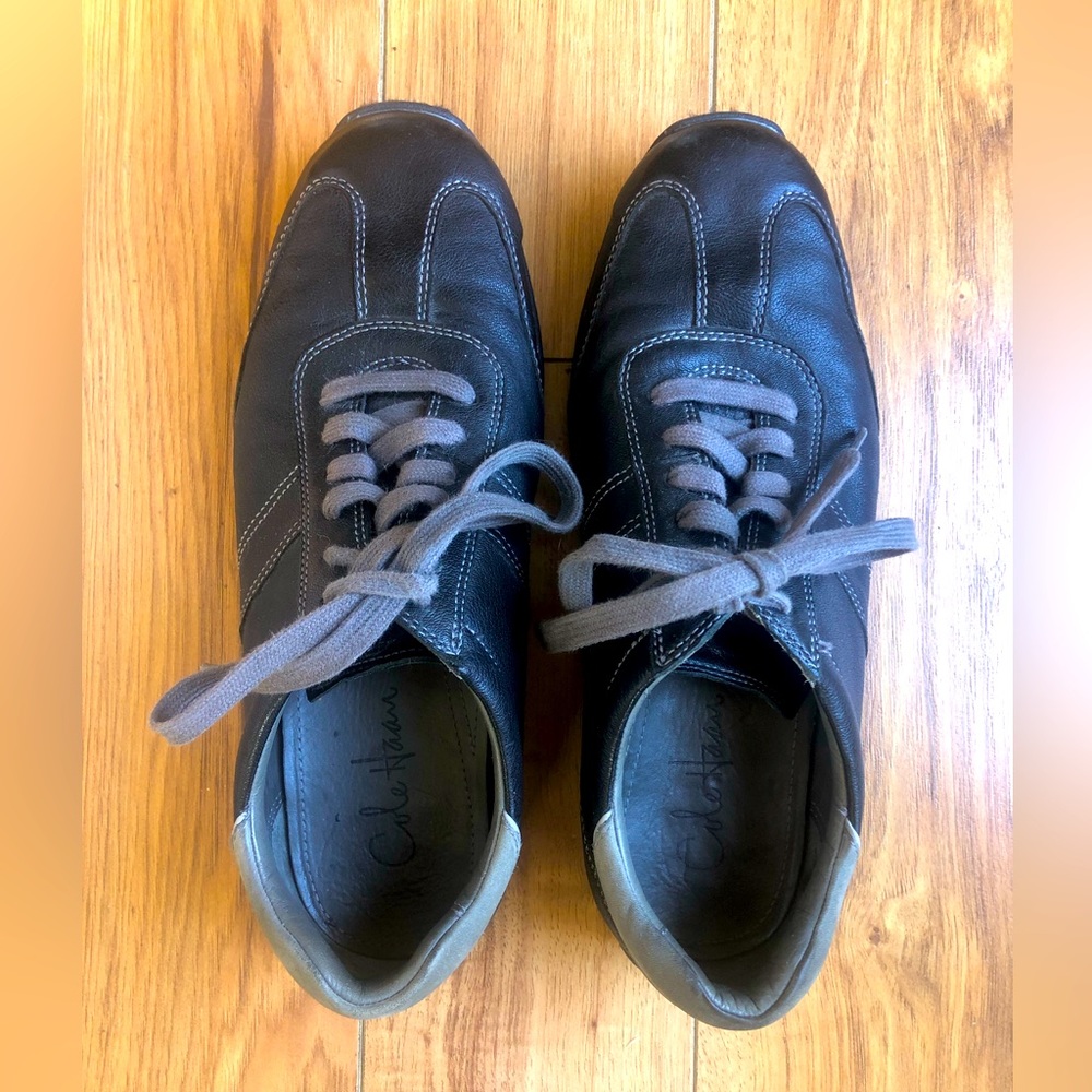 COLE HAAN Men’s Black Leather Walking Shoes with Nike Air Sole